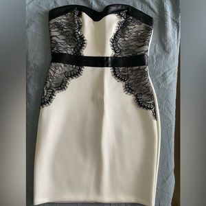 Guess Dress strapless mini